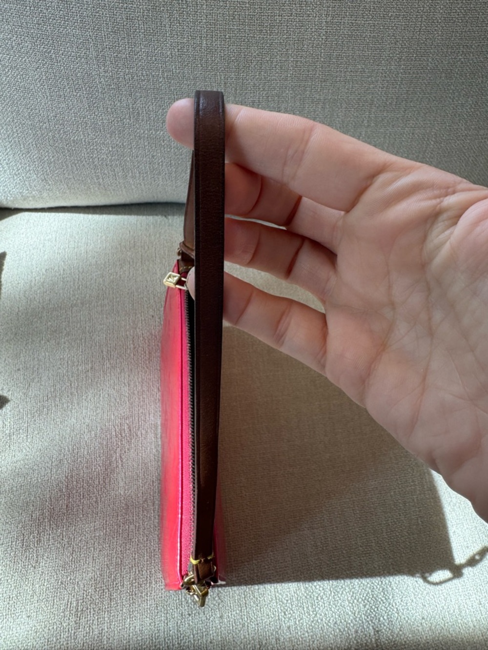 Louis Vuitton Lexington Pink Vernis LV Pochette with COA - Picture 10 of 15